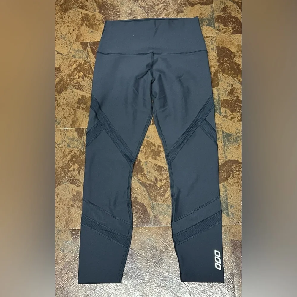Lorna Jane Gray High-Waisted Active Leggings | Size M